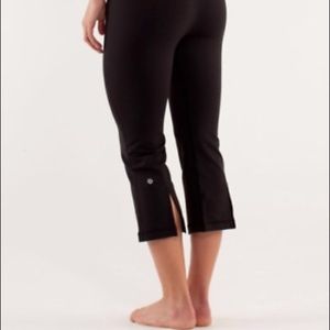 Lululemon slit crop